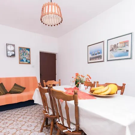 Salis Apartment *