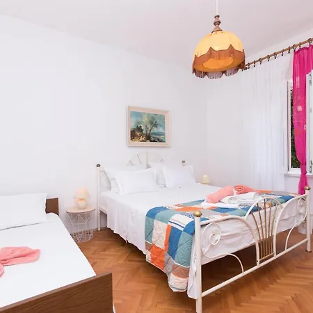 Salis Apartment