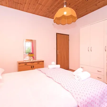 Salis Apartment *