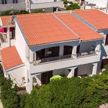 Salis Apartment *