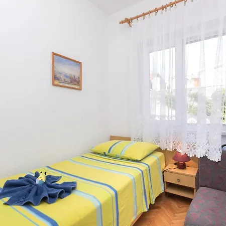 Apartment Salis *
