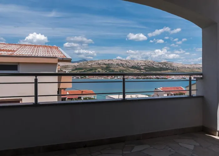 Apartman Salis Pag Town