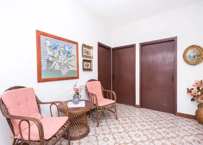 Salis Apartmán *