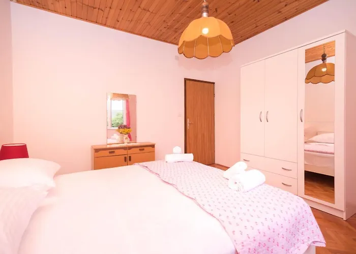 Salis Apartmán *
